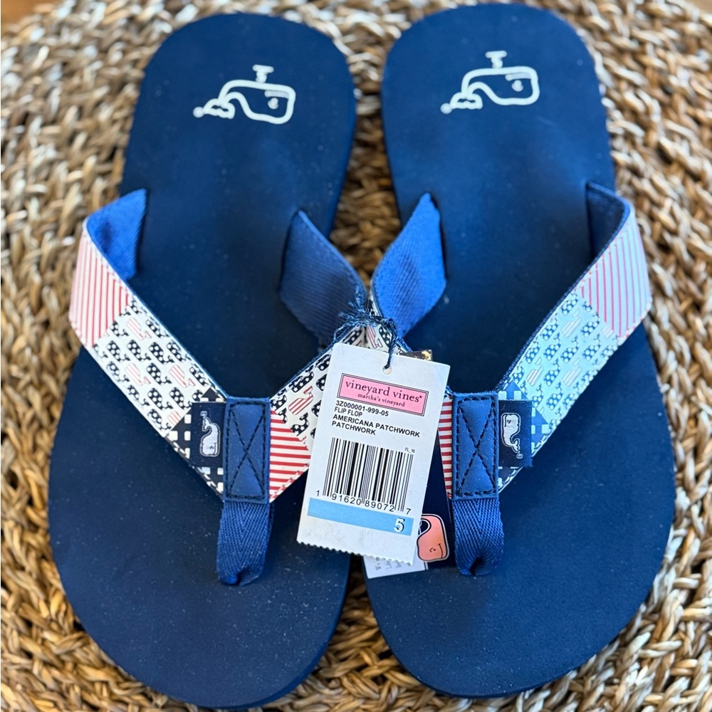 NWT Vineyard Vines Blue Flip Flop Sandals